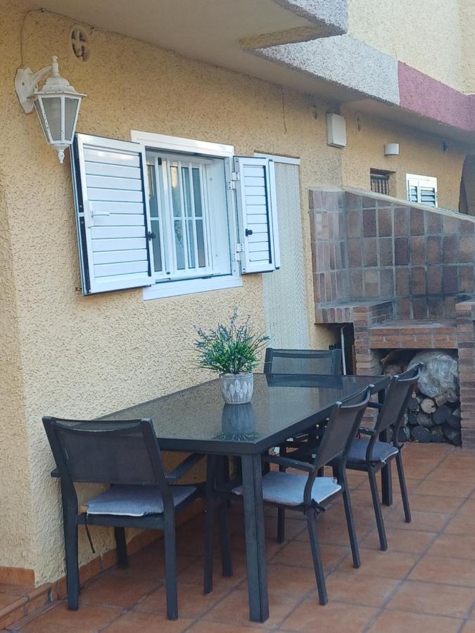 Adosado/casa Con Terraza Y Buhardilla. Playa El Holiday home Perello (Valencia)