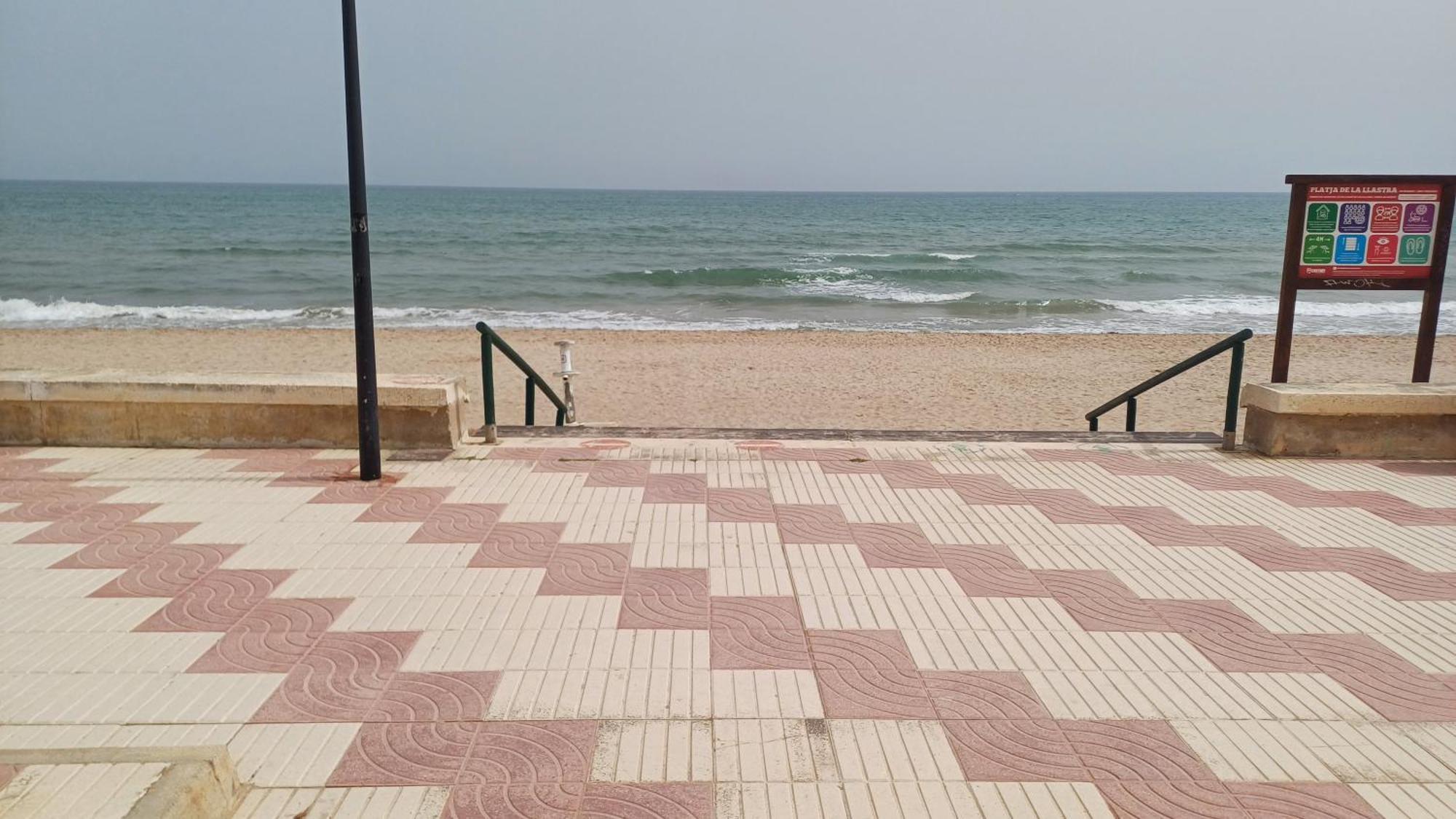 Adosado/casa Con Terraza Y Buhardilla. Playa El Holiday home *
