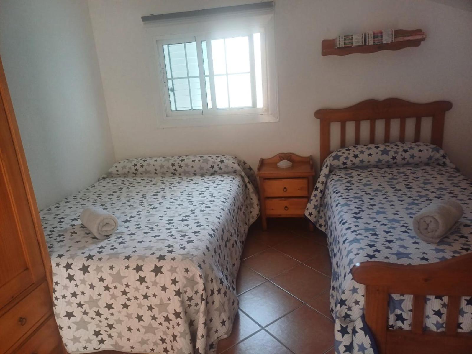 Adosado/casa Con Terraza Y Buhardilla. Playa El * Perello (Valencia)